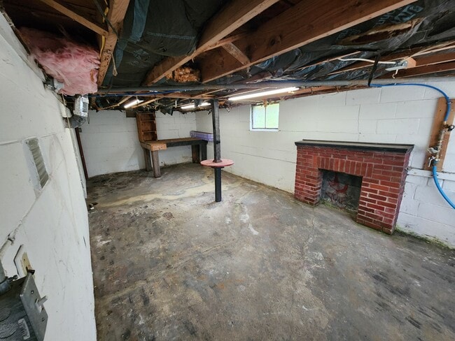 Building Photo - 117 Colton Loop