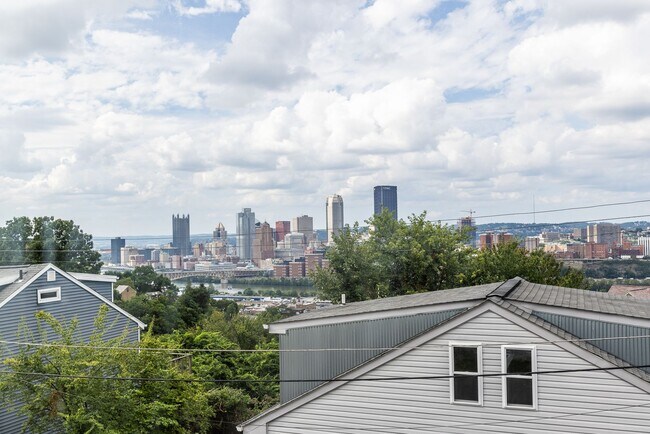 Building Photo - AVAILABLE APRIL 2026 - THE BEST VIEWS IN THE BURGH!! 3 Bedroom/1 bath