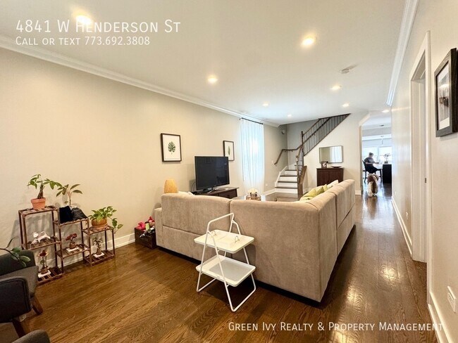 Foto del edificio - 4841 W Henderson St