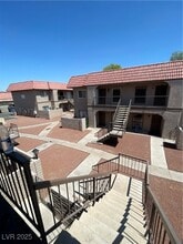 Building Photo - 4300 N Lamont St