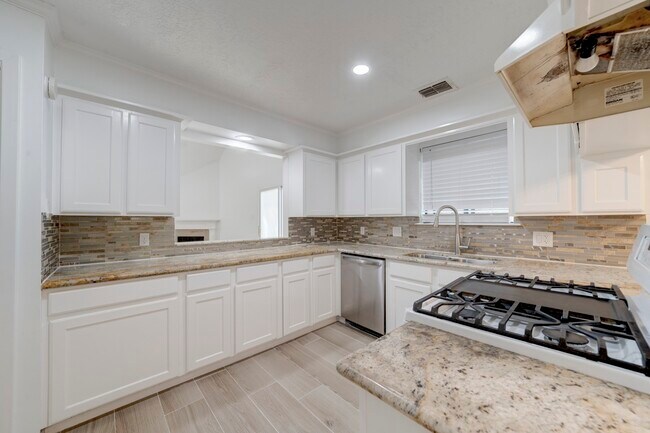 Foto del edificio - 42 N Timber Top Dr