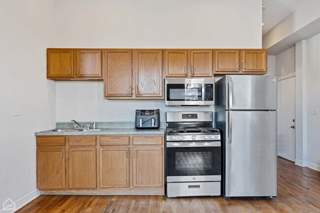 Foto del edificio - 2601 W North Ave