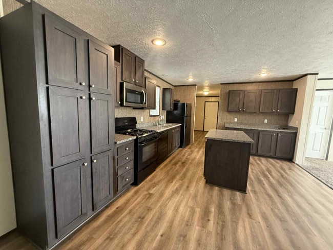 Building Photo - 1236 N Oaklane Rd