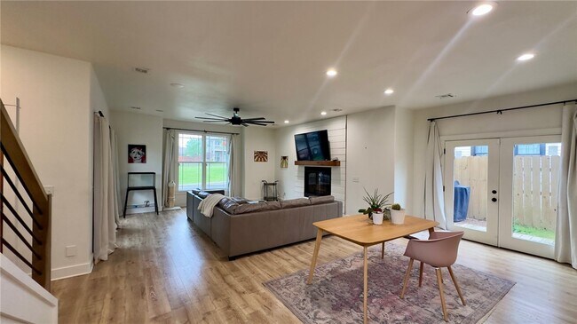 Foto del edificio - 917 NE Arleta Gardens