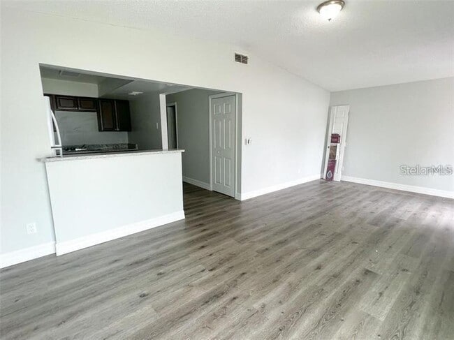 Building Photo - 3008 St Paul Dr