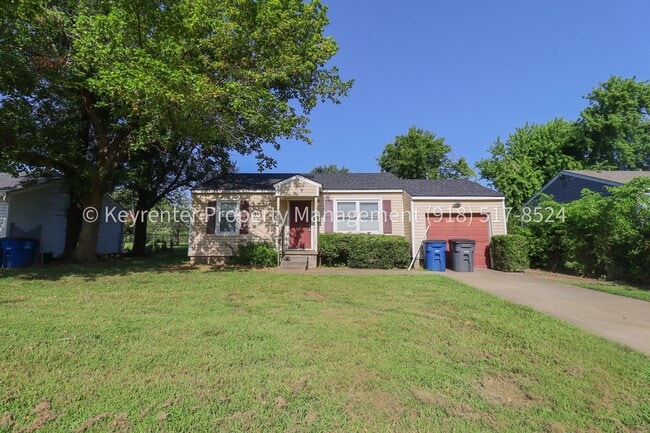 Building Photo - 2 Bed 1 Bath Tulsa - Move-in Ready!