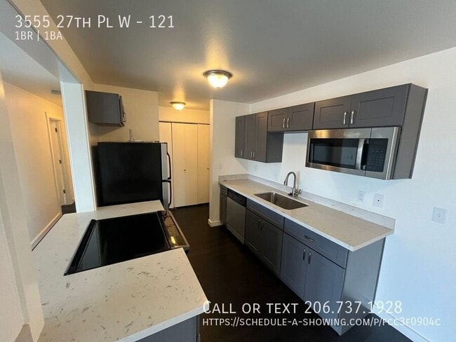 Building Photo - 3555 27th Pl W