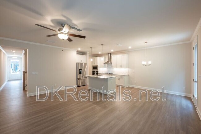 Building Photo - 717 Stickley Oak Way