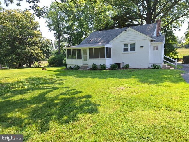 Foto del edificio - 624 Chandler Mill Rd
