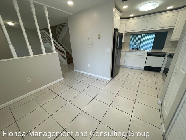 Foto del edificio - 3 br, 2.5 bath House - 5264 Gate Lake Road...