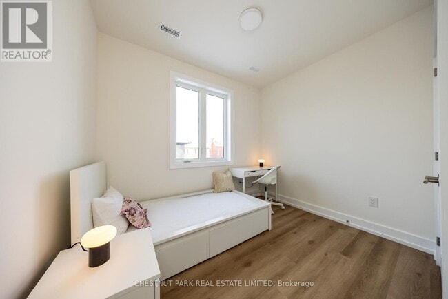 Building Photo - 29 Hatherley Rd