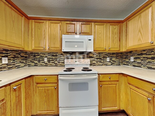 Foto del edificio - 3923 Cedar Hill Dr