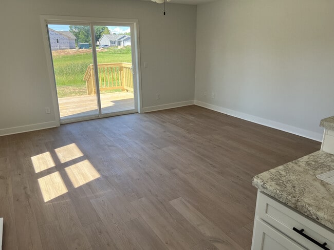 Building Photo - 502 Leavens Ave