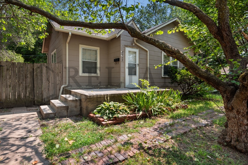 Foto principal - 2717 E Orme St