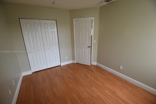 Foto del edificio - 13440 SW 24th St