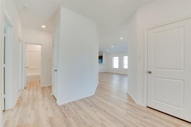 Foto del edificio - 7507 Greenbrier Cyn Ln