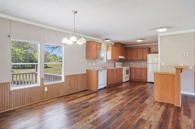 Building Photo - 4bd 2ba Mobile HOME FOR RENT!