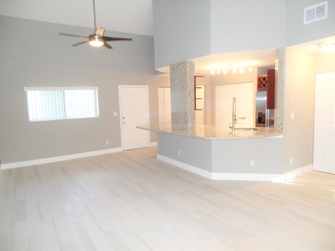 Foto principal - 3417 NW 44th St