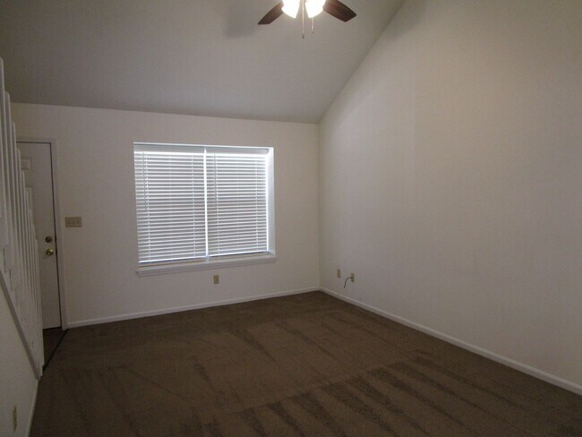 Foto del edificio - 3519-3521-3521 Prescott Dr