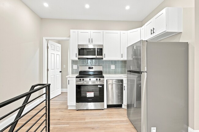 Photo - 872 N 46th St-2 Apartment