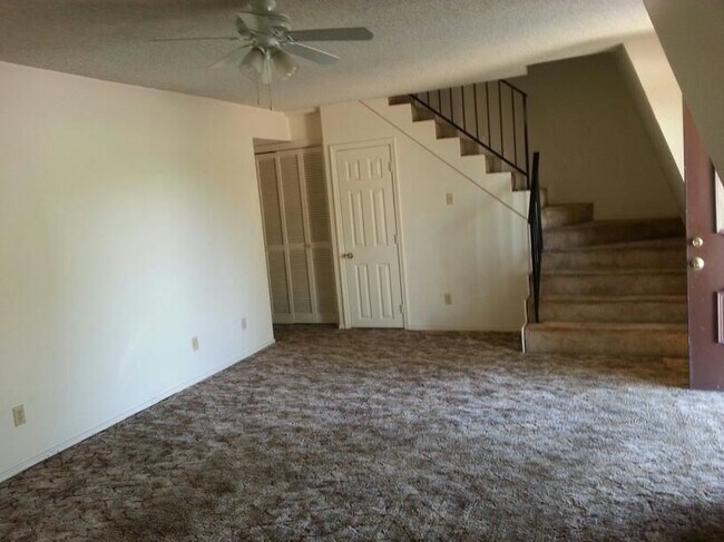 Foto del edificio - 408-416 W 19th St