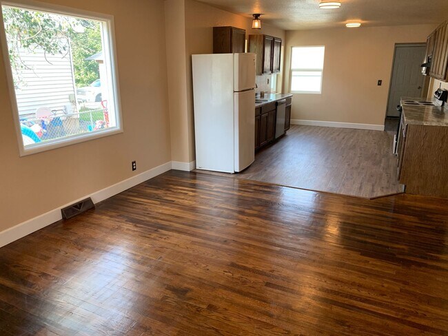 Foto del edificio - 2407 E 7th Ave