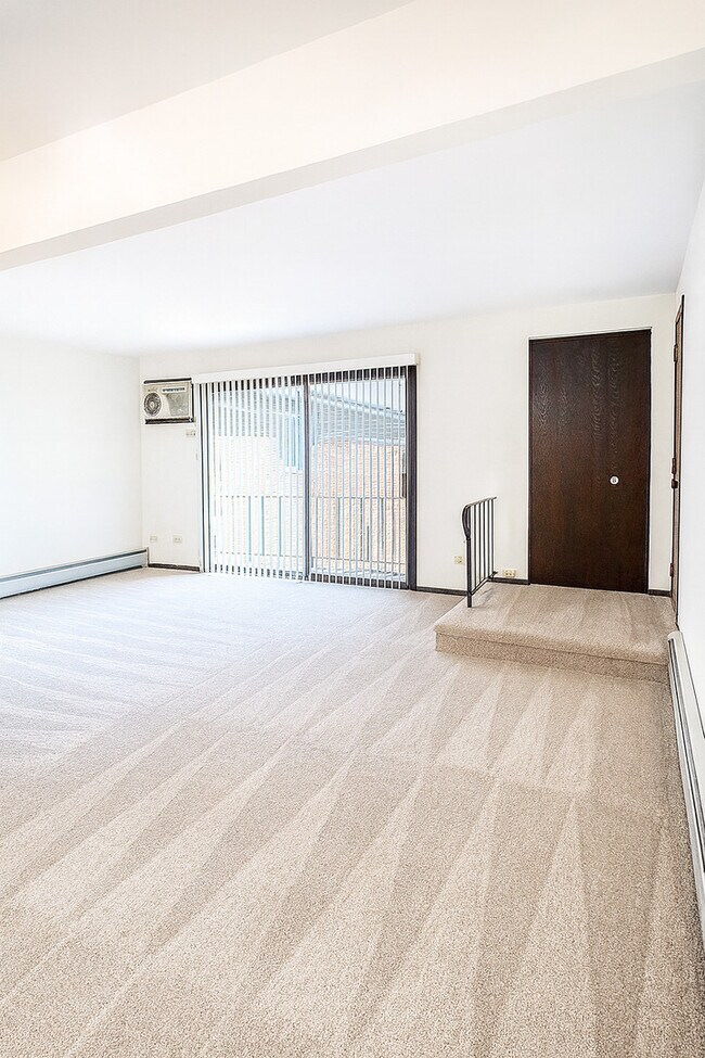 Foto del edificio - 15741 Thomas Ln