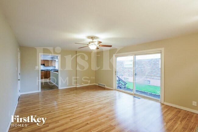 Foto del edificio - 8979 Sappington Rd