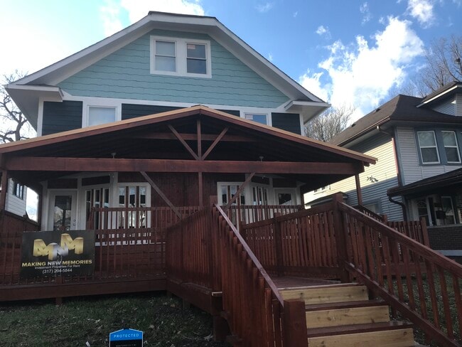 Building Photo - 3118 N College Ave