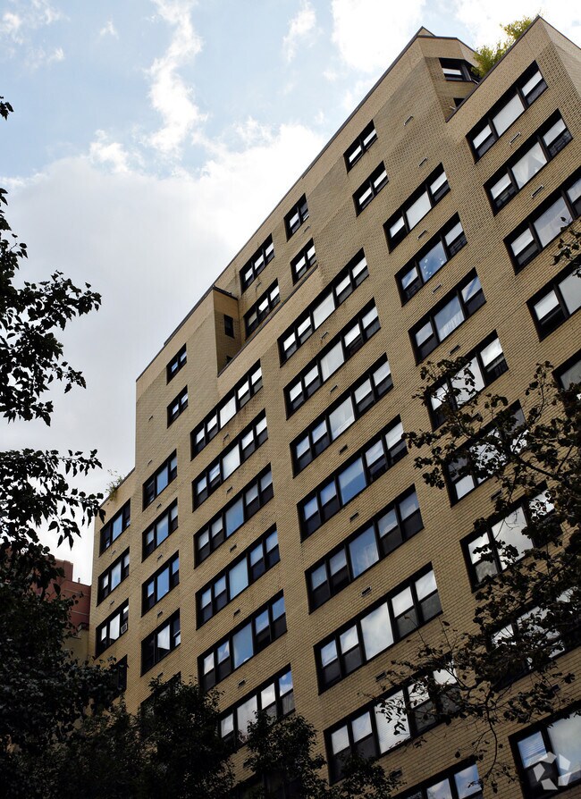 320 EAST 52ND STREET Apartments New York, NY