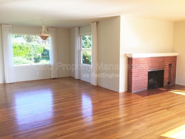 Building Photo - 170 Del Monte Blvd