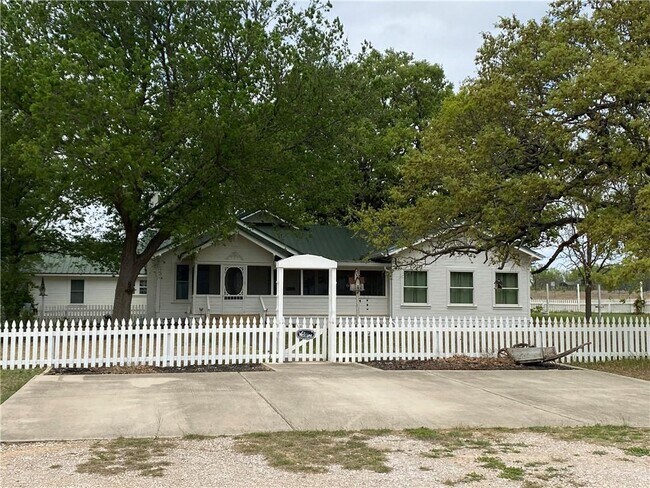 Building Photo - 7800 Co Rd 210