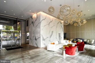 Building Photo - 4620 N Park Ave