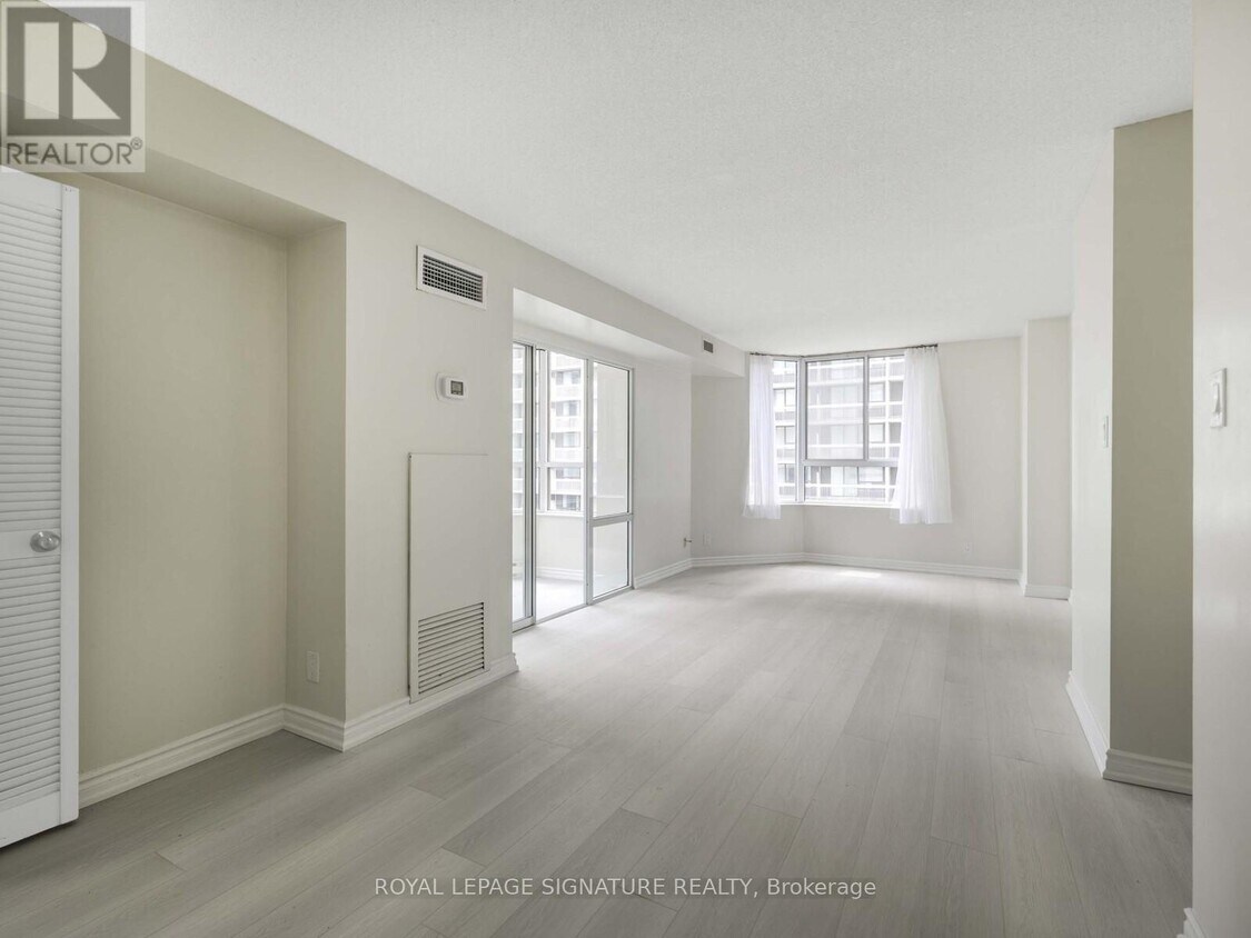 Photo principale - 44-1044 Gerrard St W