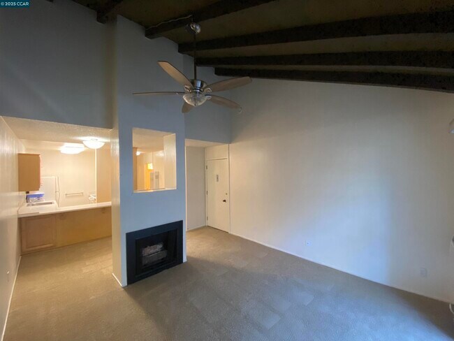 Foto del edificio - 2730 Oak Rd