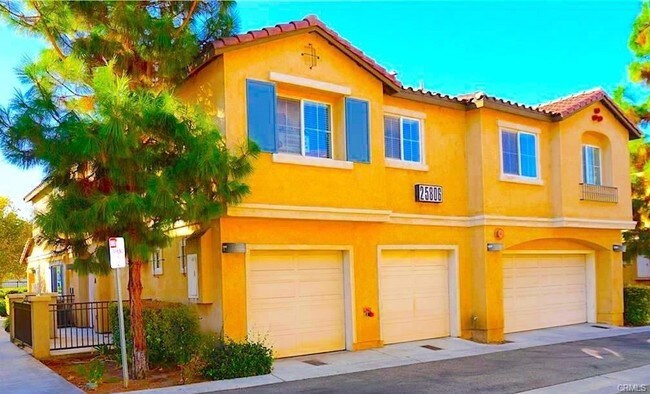 Foto del edificio - 2 br, 2 bath House - 25806 IRIS AVE UNIT #A
