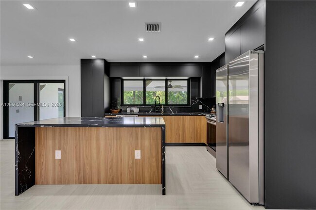 Foto del edificio - 17680 SW 54th St