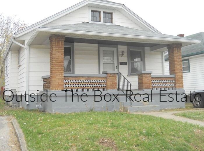 Primary Photo - Two Bedroom Ranch in Westwood!