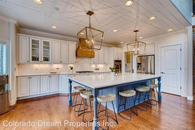 Building Photo - 5 br, 4 bath House - 244 Cheney Place