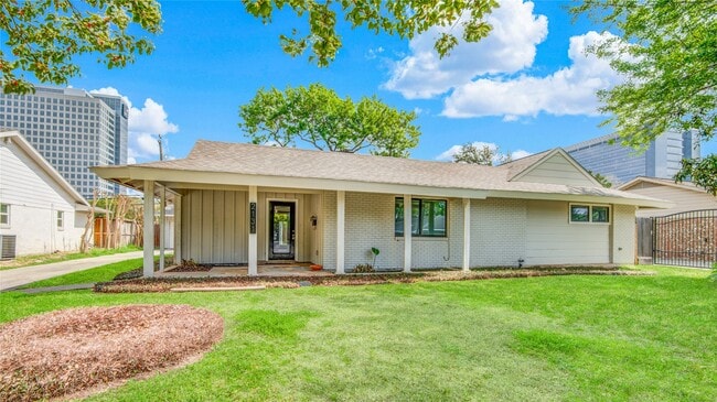 Building Photo - 2131 Blue Willow Dr