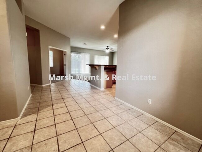 Foto del edificio - Beautiful 3 bedroom + den home in Gilbert ...