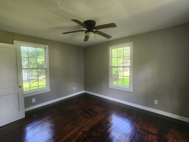 Foto del edificio - 4031 Ridgemoor Ave