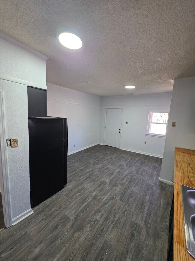 Foto del edificio - 2900 Center St