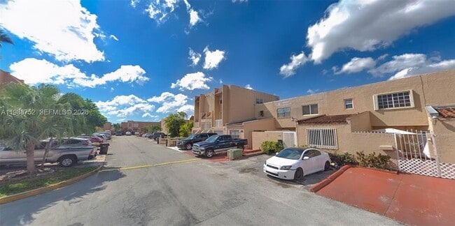 Foto del edificio - 4415 W 10th Ln