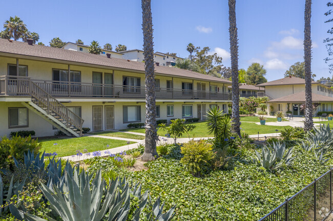 Jardín - Stoneybrook Apartments