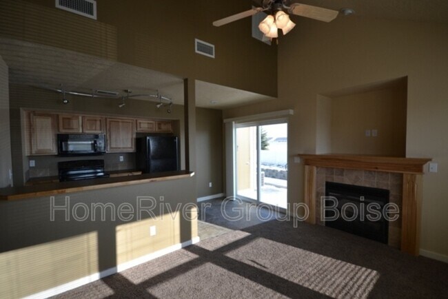 Foto del edificio - 9247 W Brogan Dr