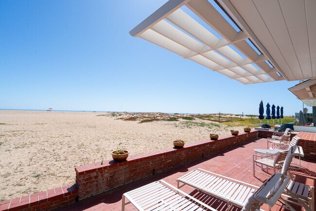 Foto del edificio - 2124 E Oceanfront