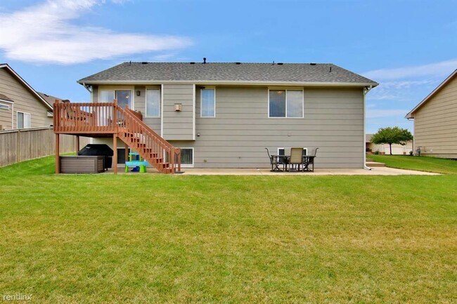 Building Photo - 4 br, 3 bath House - 12110 E Ayesbury St F...
