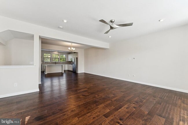 Building Photo - 43422 Robey Sq