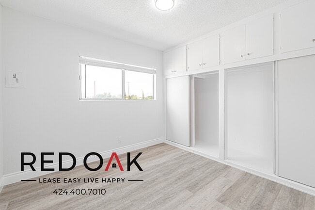 Building Photo - 1214 S Atlantic Dr